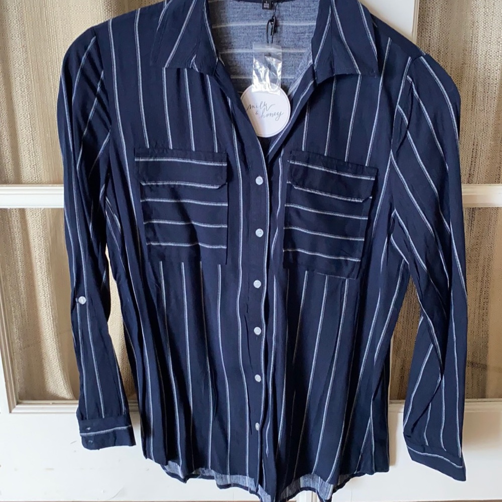 Milk&Honey blouse Size L